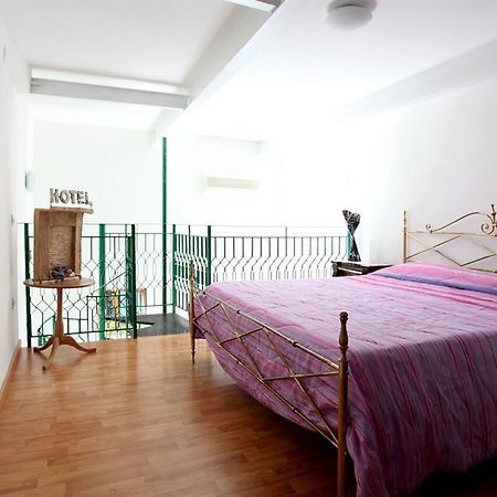 Dormidame Bed and Breakfast Napoli Eksteriør billede